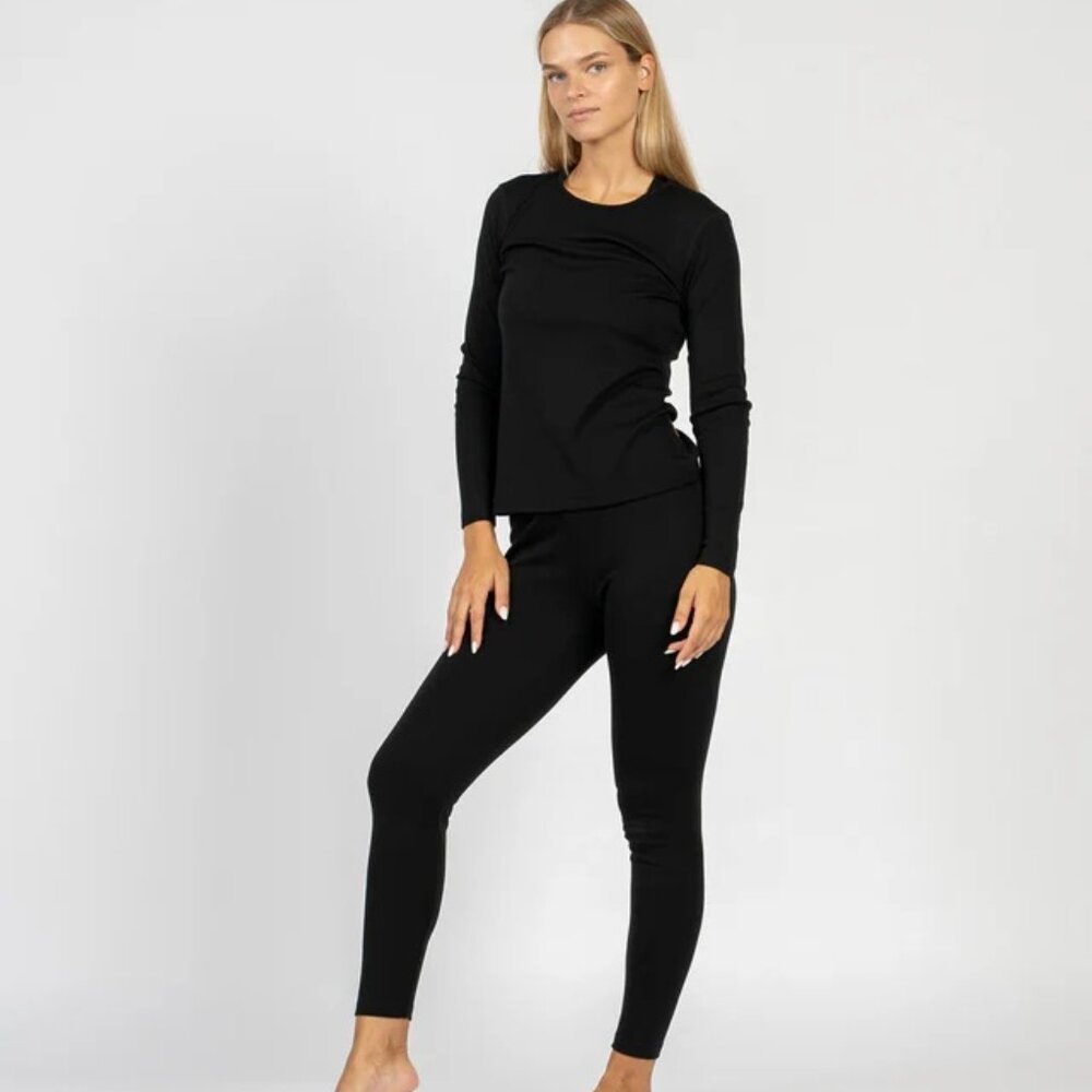 Menique Women's 100% Merino Wool 250 Long Sleeve & Leggings 2-Piece Black, Med